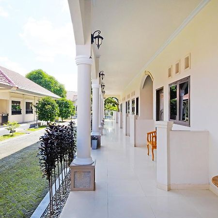 Collection O 91046 Hotel Remaja Indah Masamba المظهر الخارجي الصورة