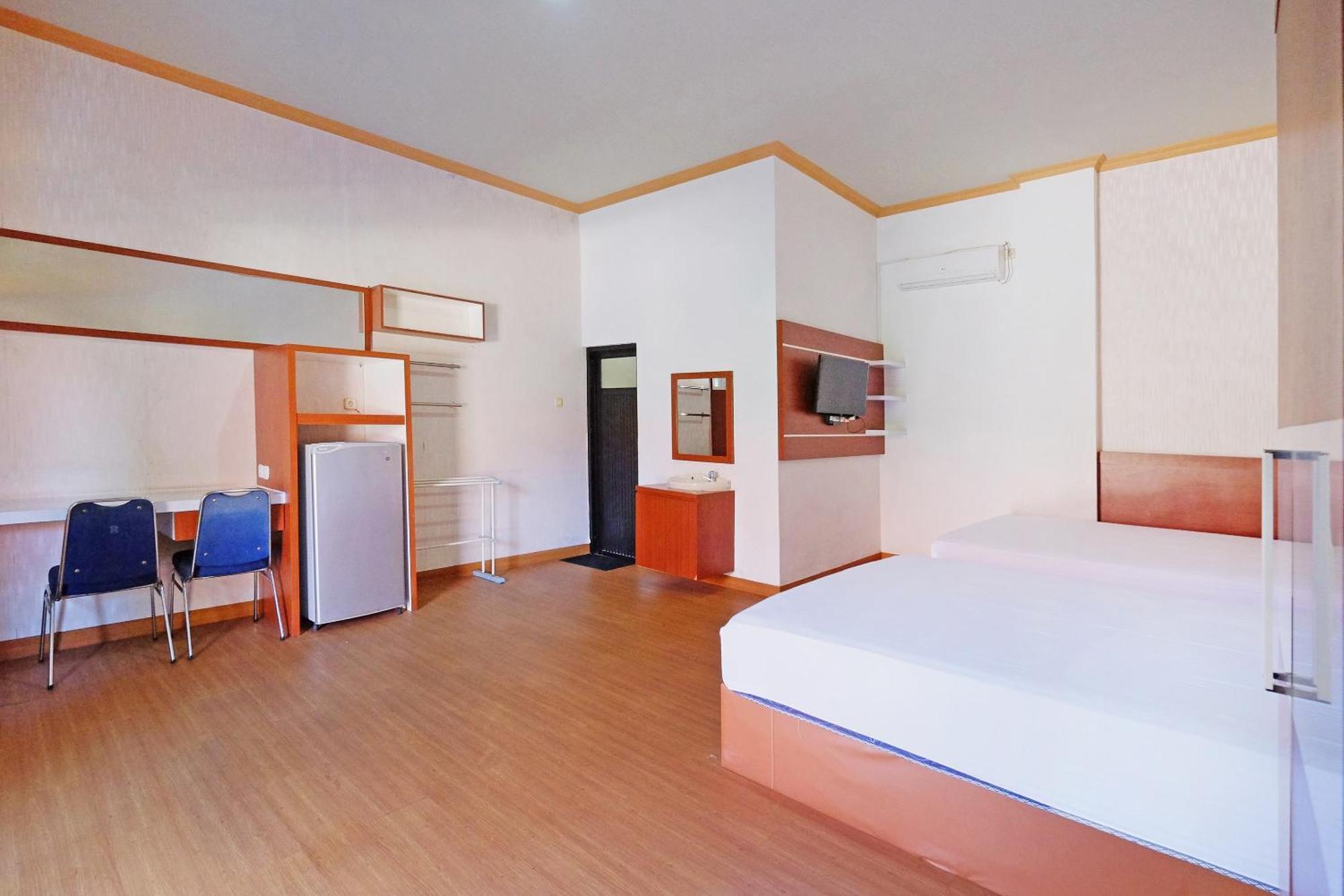 Collection O 91046 Hotel Remaja Indah Masamba المظهر الخارجي الصورة