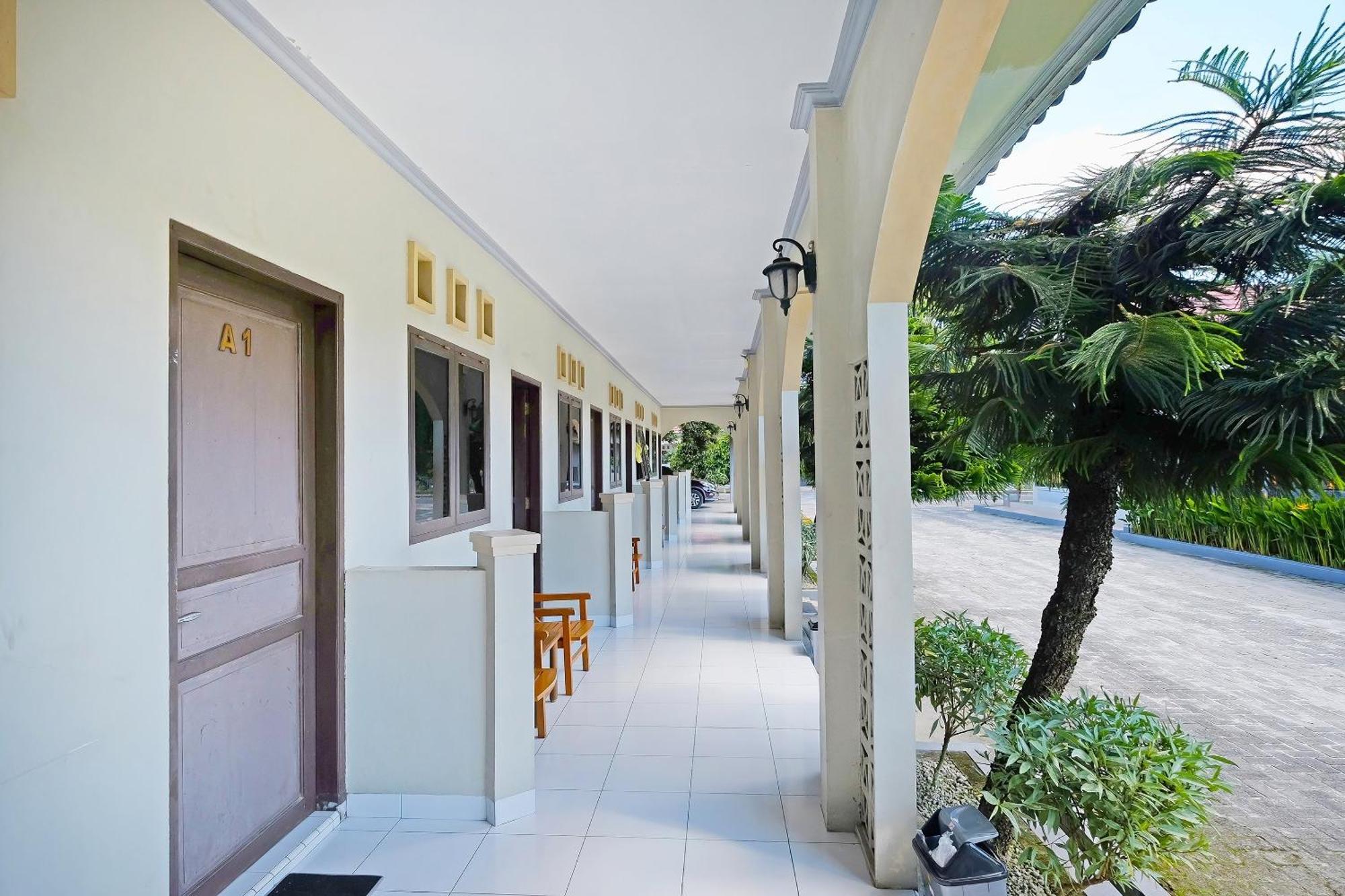 Collection O 91046 Hotel Remaja Indah Masamba المظهر الخارجي الصورة