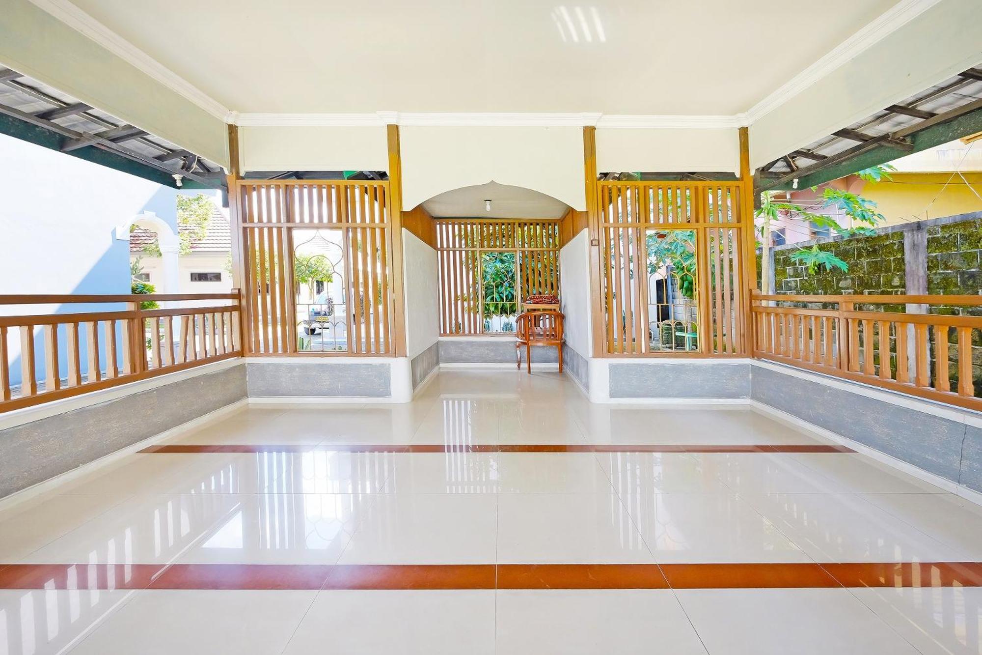 Collection O 91046 Hotel Remaja Indah Masamba المظهر الخارجي الصورة