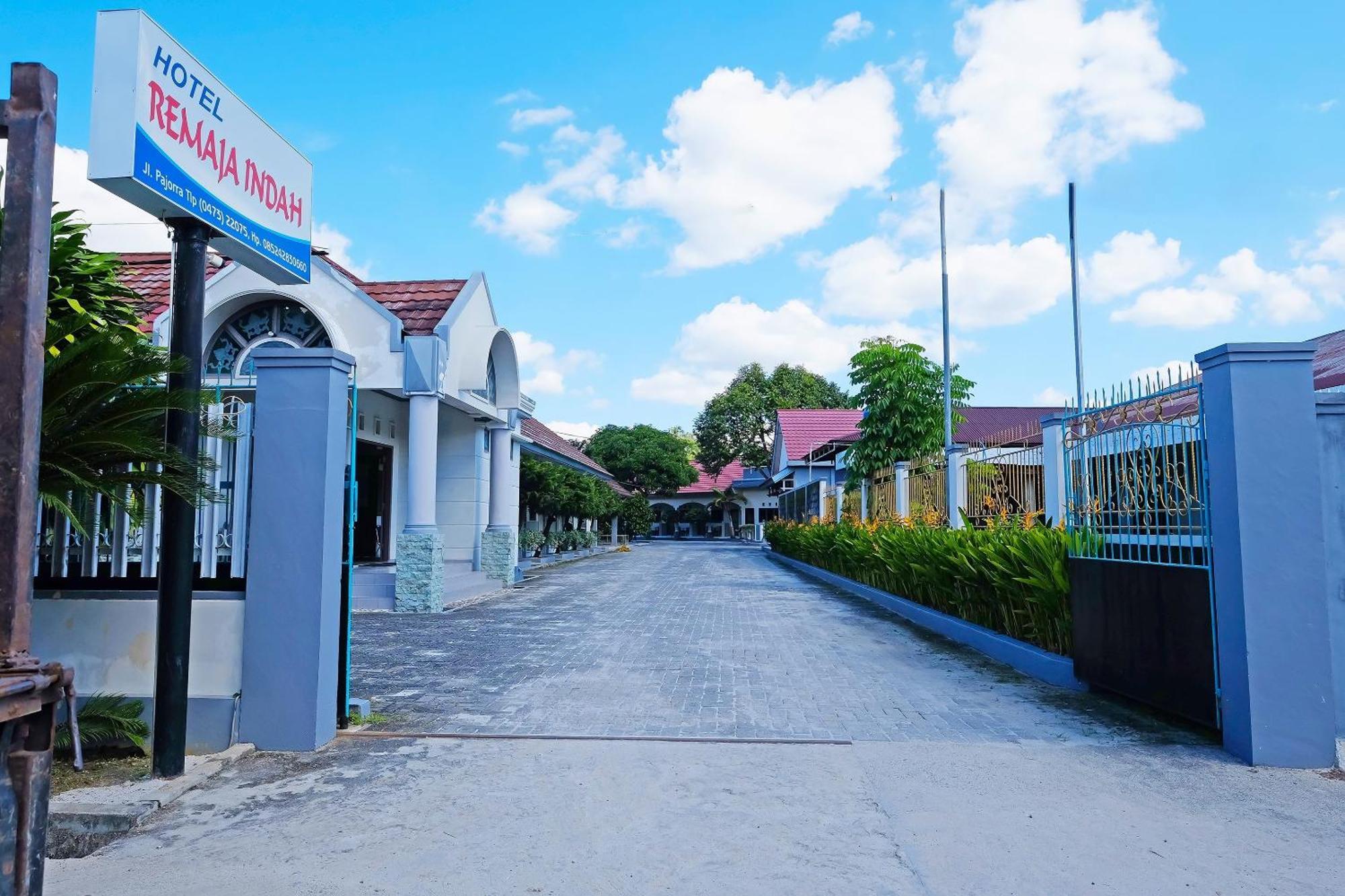 Collection O 91046 Hotel Remaja Indah Masamba المظهر الخارجي الصورة