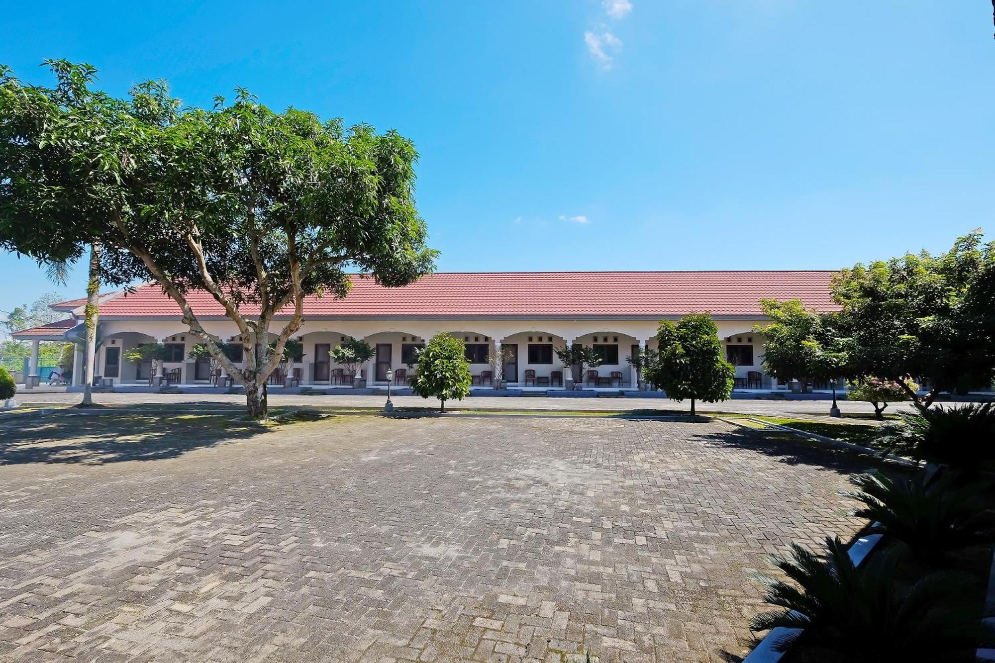 Collection O 91046 Hotel Remaja Indah Masamba المظهر الخارجي الصورة
